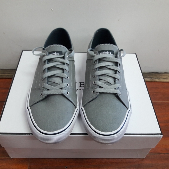 Etnies - Picture 2 of 3